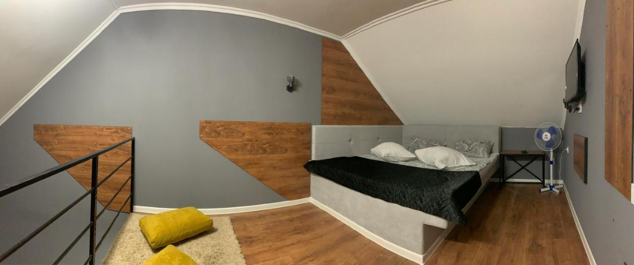Beregynya Motel Yuzhnoukrainsk ภายนอก รูปภาพ