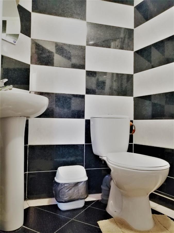 Beregynya Motel Yuzhnoukrainsk ภายนอก รูปภาพ